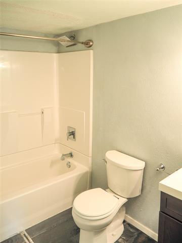 Building Photo - 534 Oldbridge Dr