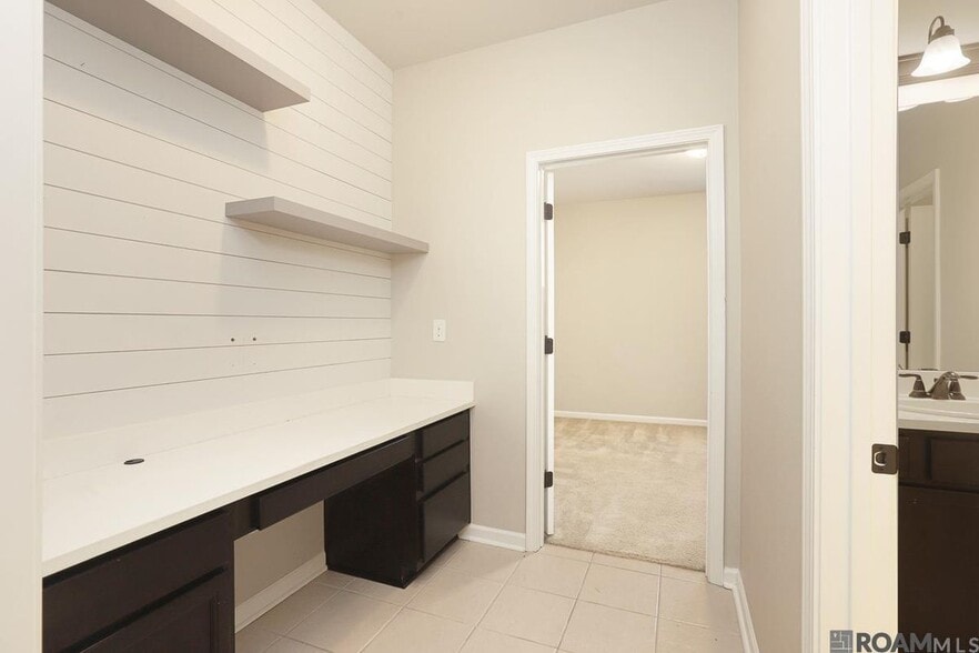 Building Photo - 42451 Baystone Ave