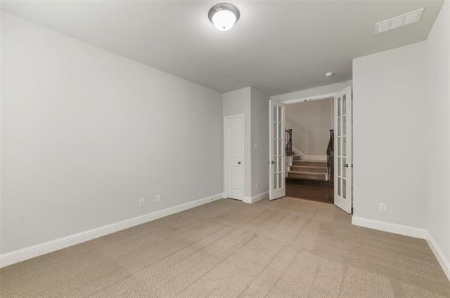 Building Photo - 2216 Hubbard Park Ln