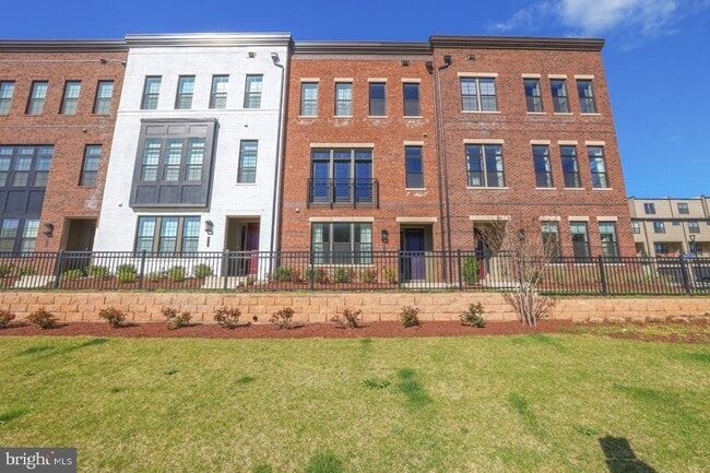 Building Photo - 22170 Penelope Heights Terrace