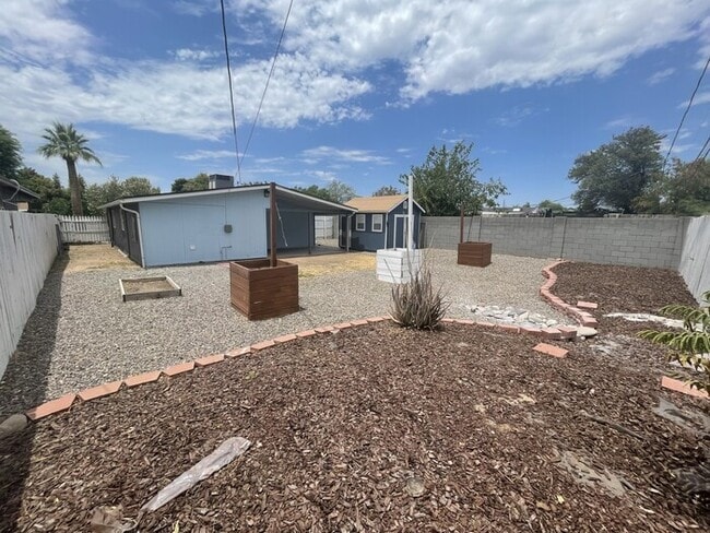 Building Photo - Great Home in Arcadia Light - Price Reduced