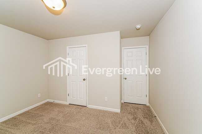 Building Photo - 1045 Brookhaven Dr