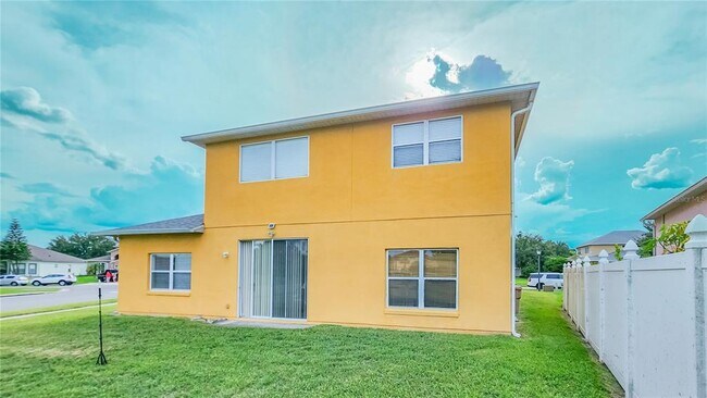 Building Photo - 2650 Patrician Cir