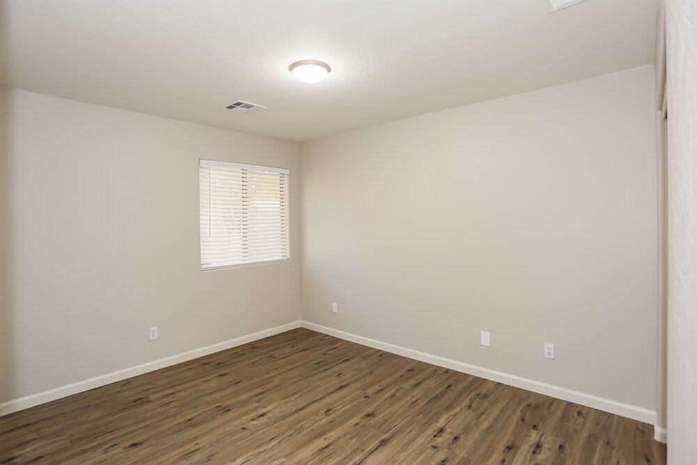 Building Photo - 7223 W Winslow Ave