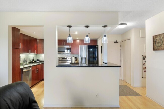 Building Photo - 110 1st Ave NE
