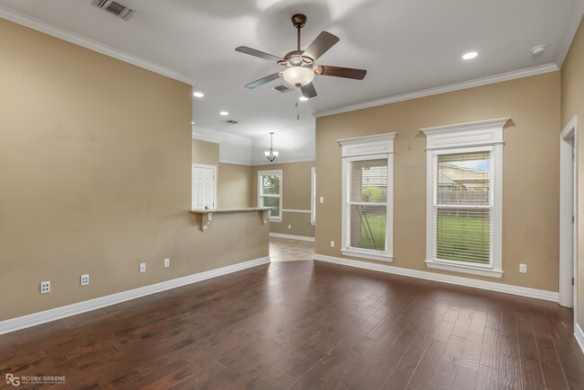 Building Photo - 1702 Avondale Ct