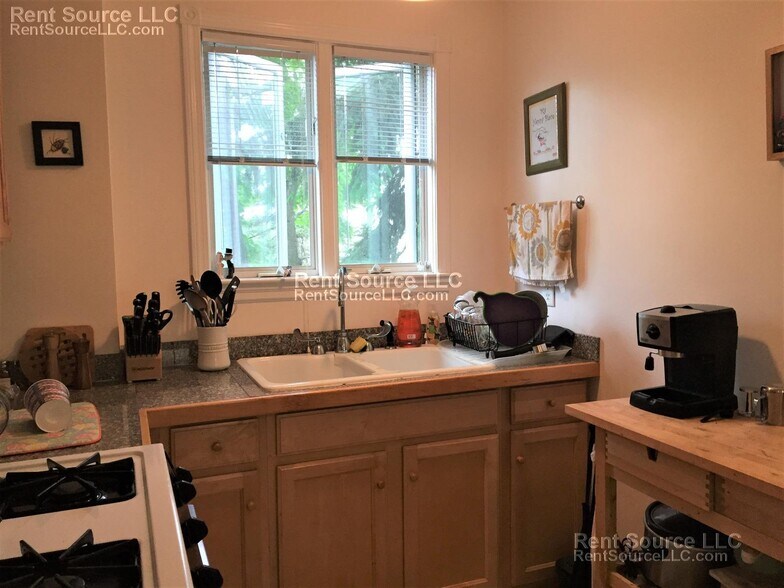 Building Photo - 79 A Tremont St