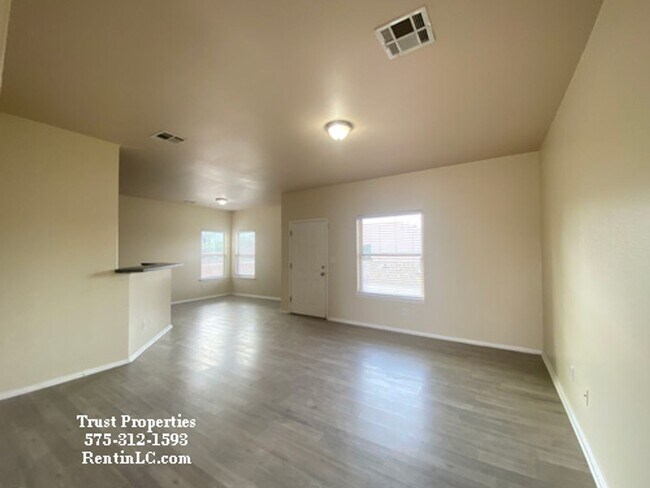 Building Photo - 4/2 Single Family Home close to WSMR / NASA