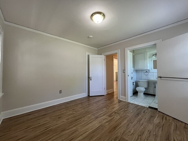 Building Photo - Bright and Welcoming Home with Modern Kitchen, Expansive Backyard & Flexible Living Space