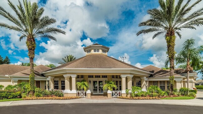 Building Photo - 2217 Wyndham Palms Way