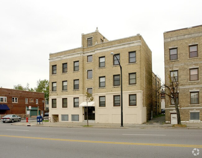 Building Photo - 2255 Delaware Ave