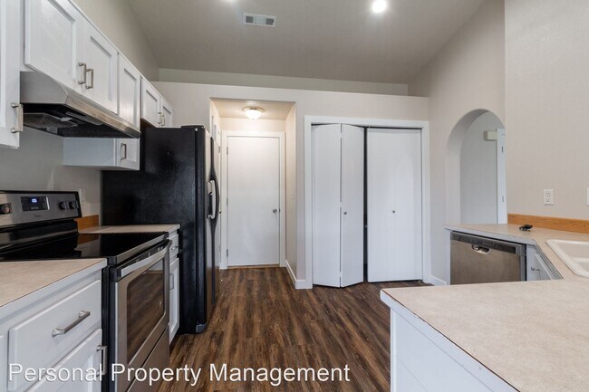 Building Photo - 3 br, 2 bath House - 15905 NE 89th St