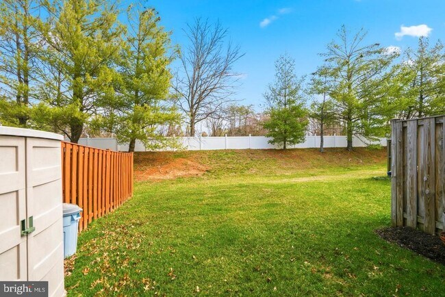 Building Photo - 8016 Brightlight Pl