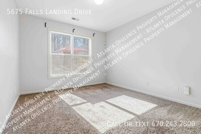 Building Photo - 5675 Falls Landing Dr