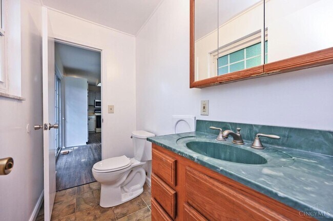 Building Photo - 1582 Turquoise Dr