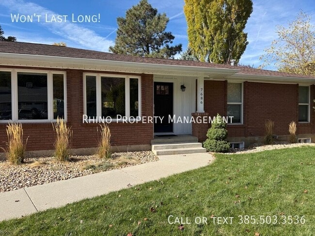 Building Photo - 7686 Mountain Estates Dr