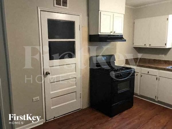 Building Photo - 16784 Bulger Ave