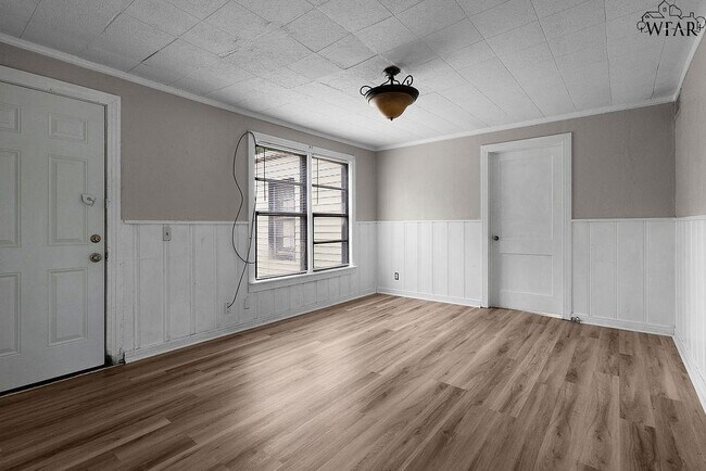 Building Photo - 2503 Marie St