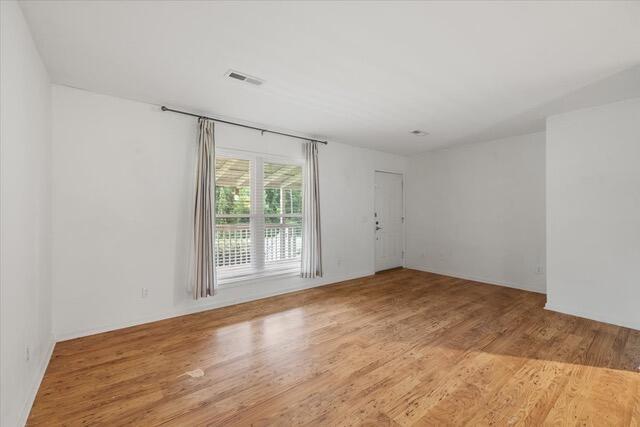 Building Photo - 3104 Bay Ridge Dr