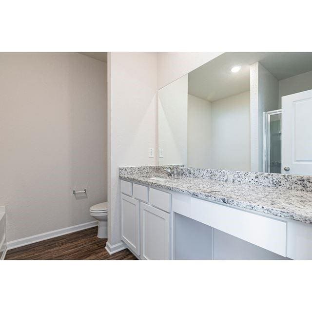 Building Photo - 563 Meadows Farm Dr