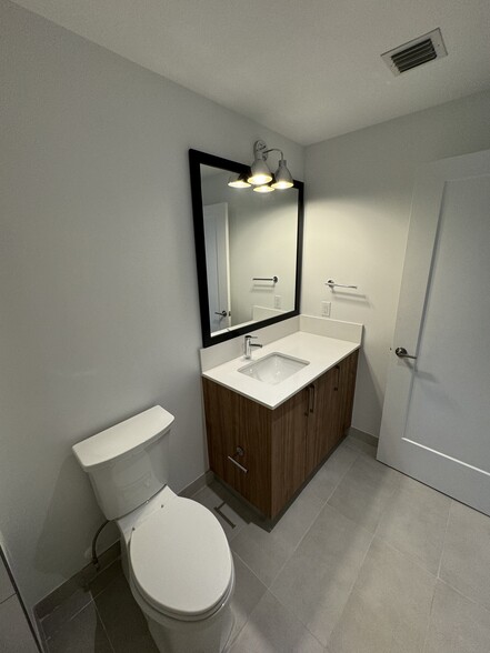 Master Bathroom - 1620 NW 15th St