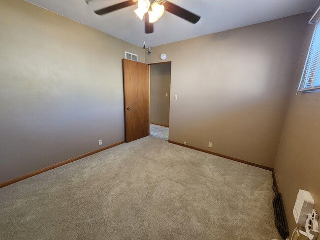 Building Photo - 506 Kimball Ave