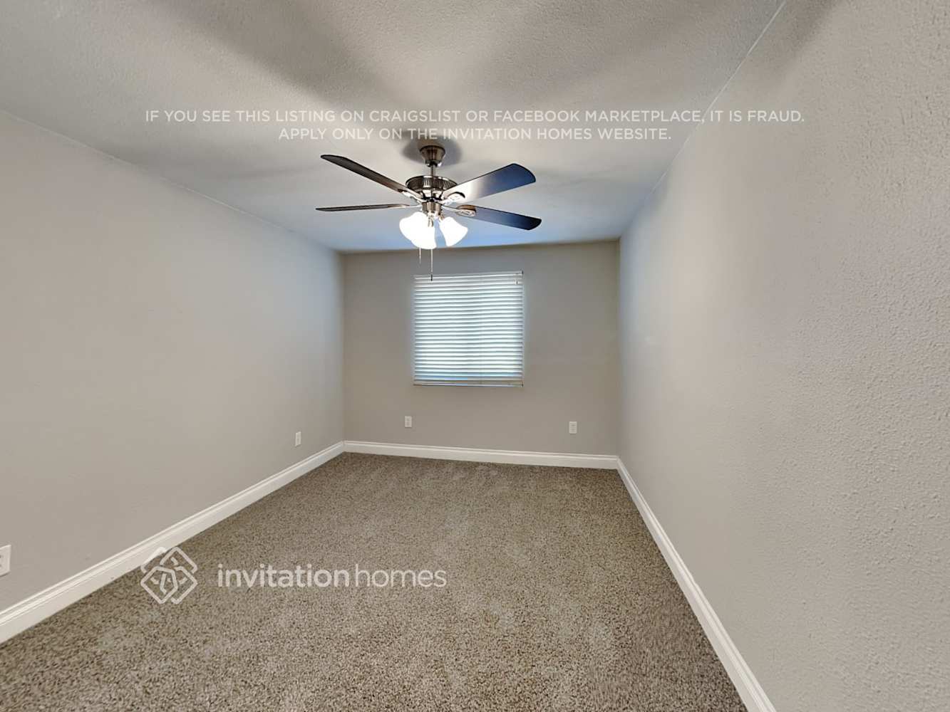 Building Photo - 3715 E Delcoa Dr