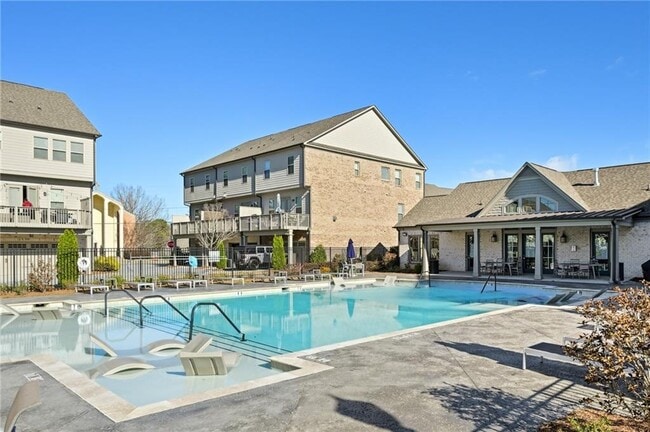 Building Photo - 2436 Skyland Way NE