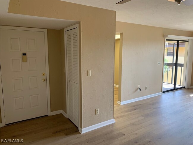 Building Photo - 6142 Whiskey Creek Dr