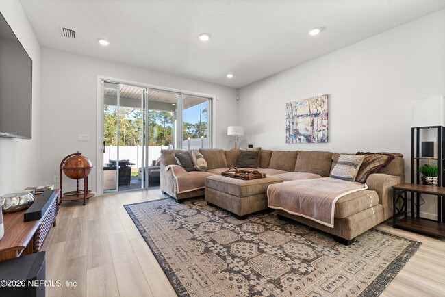 Building Photo - 96245 Broadmoore Rd