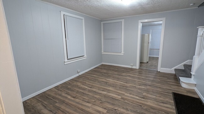 Building Photo - For Rent: 2-Bedroom, 1-Bathroom Townhouse ...