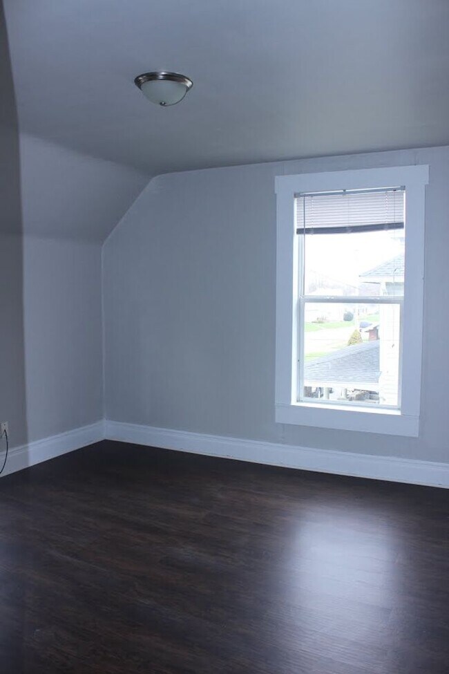 Building Photo - 1507 W Jackson St