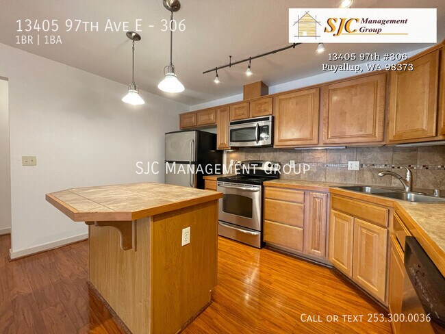 Building Photo - 13405 97th Ave E