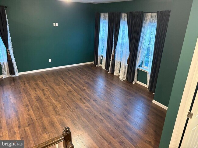 Building Photo - 3098 Goshen Dr