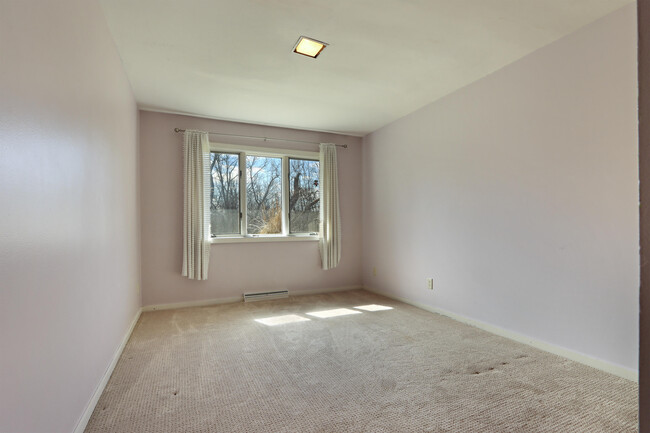 Building Photo - 6147 Taylor Ave