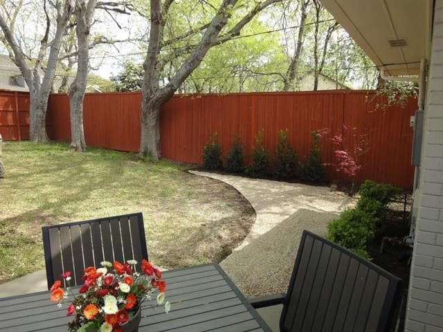 Building Photo - 6831 La Vista Dr