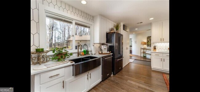 Building Photo - 5734 Wills Wood Cir