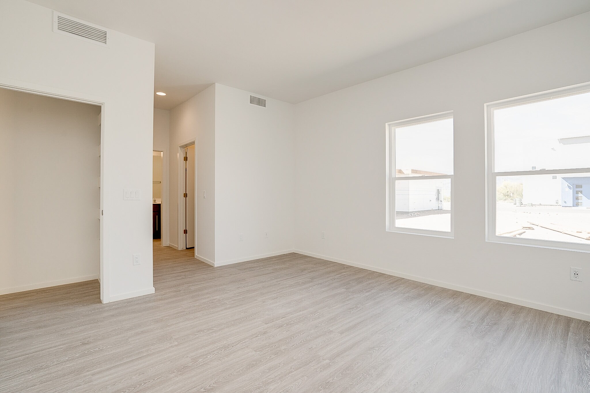 Prime Suite - 8665 E Ultra Dr