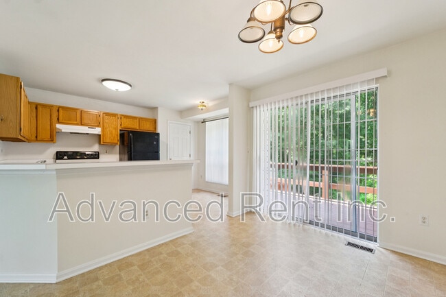 Building Photo - 8942 Quail Run Dr