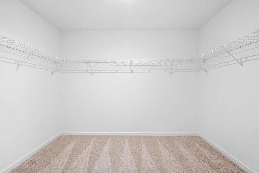 Building Photo - Room in House on Starmoss Ln