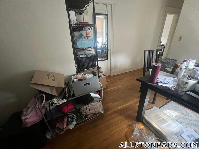 Building Photo - 1148 Commonwealth Ave