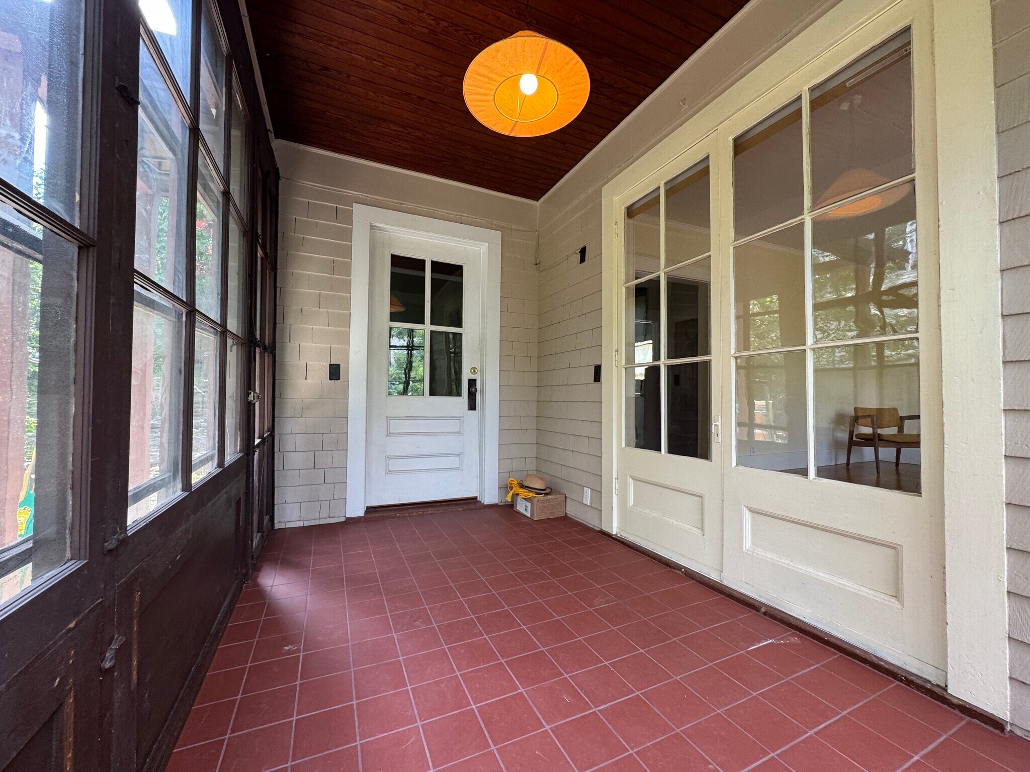 Building Photo - 608 Ackerman Ave