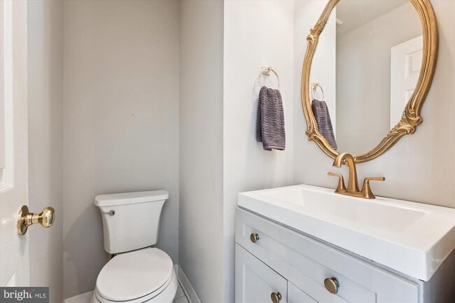 Building Photo - 21 Sterling Ct