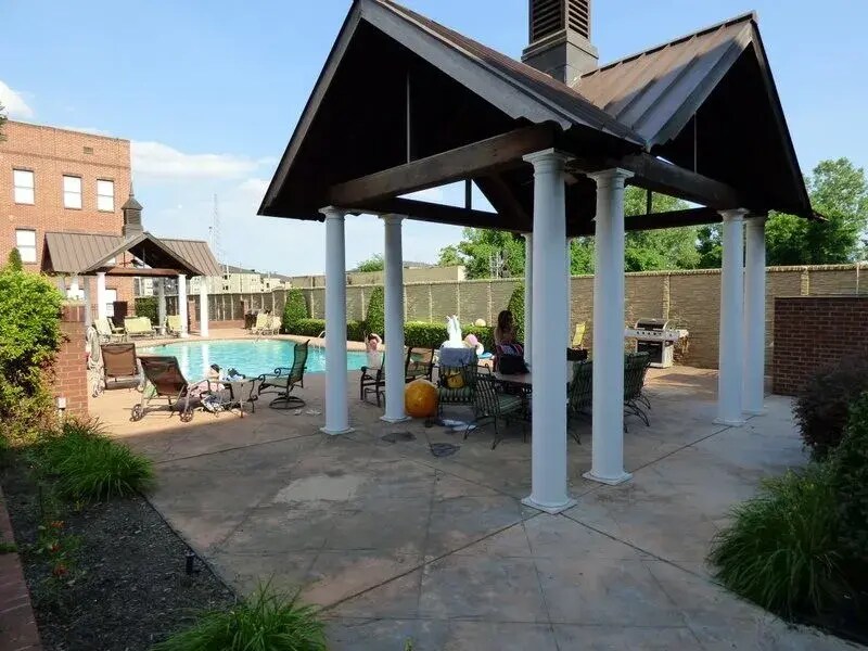 Building Photo - 721 Litty Ct