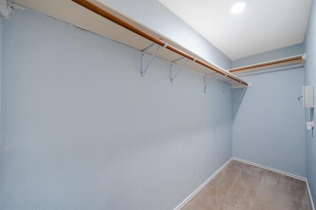 Building Photo - 1704 Verbena Way