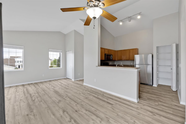 Building Photo - 222 Bertram Dr
