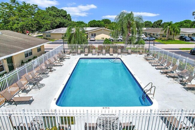 Building Photo - 642 Kathy Ct