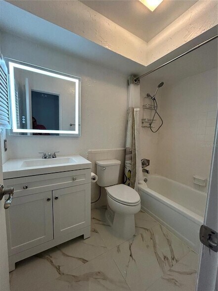 Building Photo - 110 Broward Dr