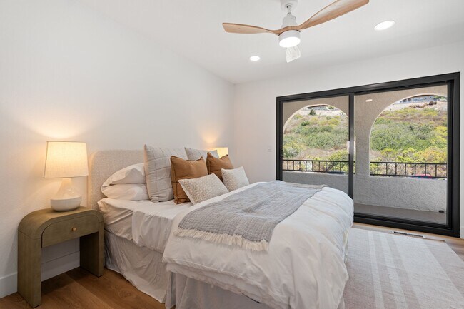 Building Photo - 6801 El Fuerte St