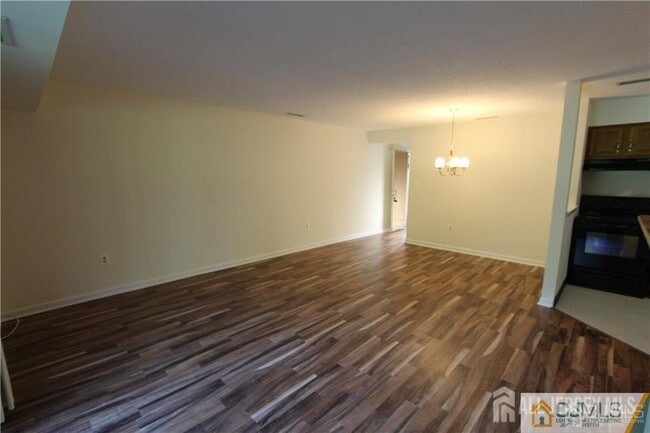 Building Photo - 1103 Aspen Dr